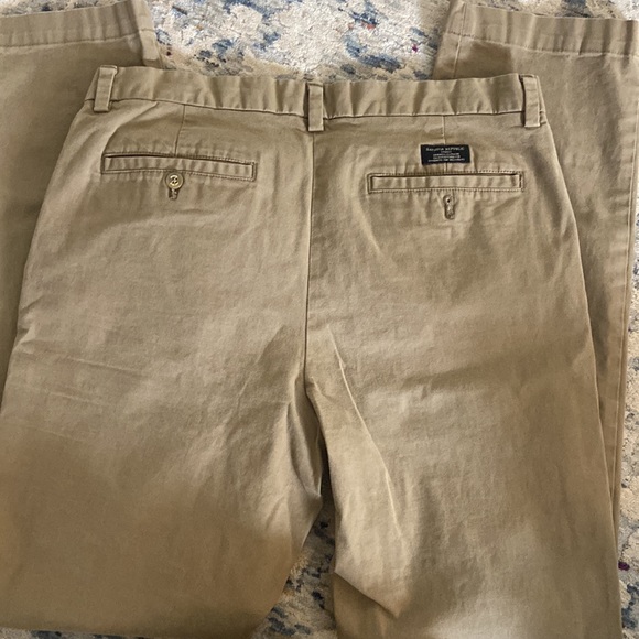 Banana republic khaki chino - Picture 2 of 2